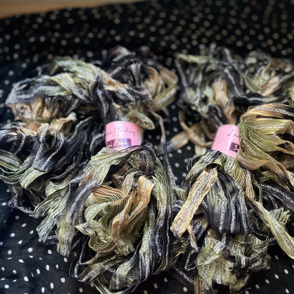 Multicolor Ribbon Yarn - Picture 2 of 7
